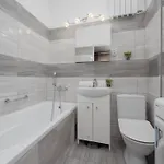 شقة Functional With Balcony In Old Town By Renters *
